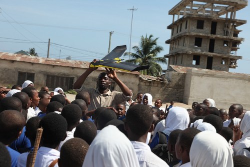 15948142154_81b0b854bf_z