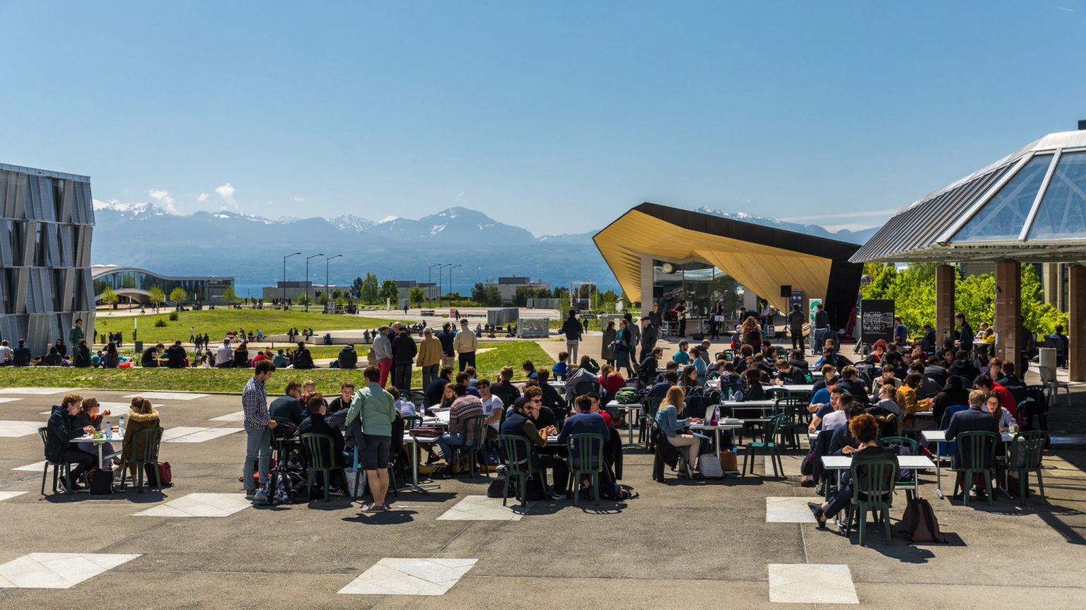 Campus_esplanade2-1536x864